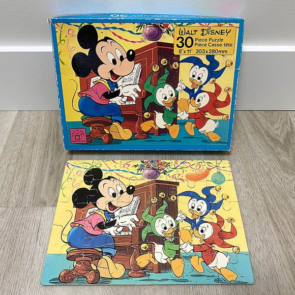 Vintage 1978 Walt Disney "The Jesters" – 30 Piece Puzzle COMPLETE - Picture 2 of 4